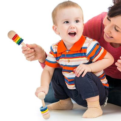 Τρωκτικό 10.7cm γυμναστικής ξύλινο ξύλινο Teethers δαχτυλιδιών κουδουνισμάτων χρηματοκιβώτιο Montessori