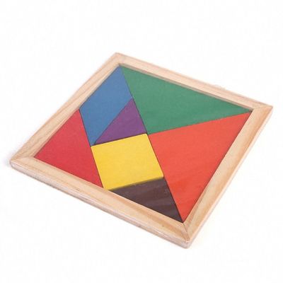 Τετραγωνικά 11cm ξύλινα παιχνίδια μωρών Montessori γρίφος τορνευτικών πριονιών 7 κομματιού