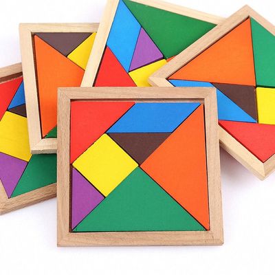 Τετραγωνικά 11cm ξύλινα παιχνίδια μωρών Montessori γρίφος τορνευτικών πριονιών 7 κομματιού
