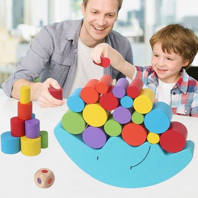 Ξύλινο παιχνίδι ισορροπίας φεγγαριών Montessori για νωρίς να μάθει
