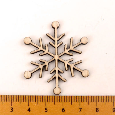 Λευκώματα αποκομμάτων που χρωματίζουν Snowflake τις χειροποίητες ξύλινες τέχνες σχεδίων