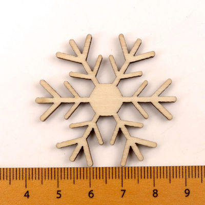 Λευκώματα αποκομμάτων που χρωματίζουν Snowflake τις χειροποίητες ξύλινες τέχνες σχεδίων