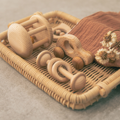 4 PC/καθορισμένο δώρο Teether κουδουνισμάτων παιχνιδιών μωρών φυσικό ξύλινο μουσικό νεογέννητο