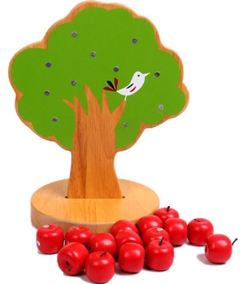 Ξύλινα παιχνίδια μωρών Montessori δέντρων της Apple για τα φρούτα επιλογών παιδιών εκπαιδευτικά